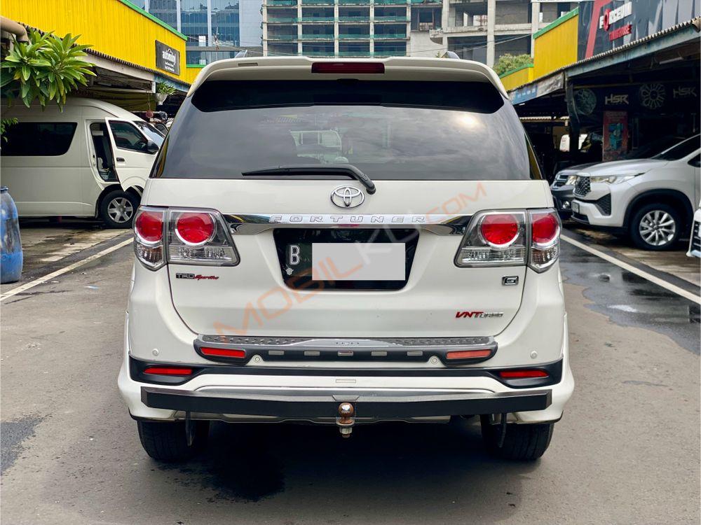 Mobil Toyota Fortuner 2012