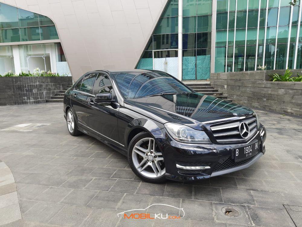 Mobil Mercedes-Benz C-Class 2013