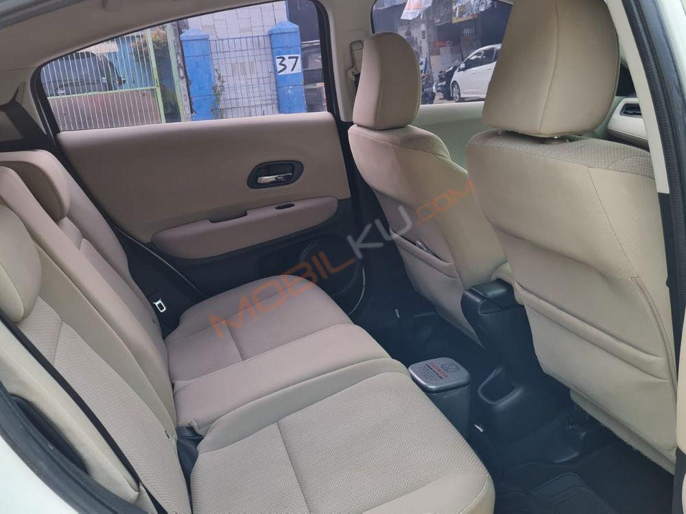 Mobil Honda HR-V 2015