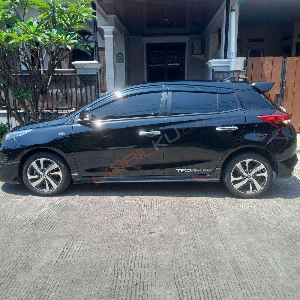 Mobil Toyota Yaris 2020