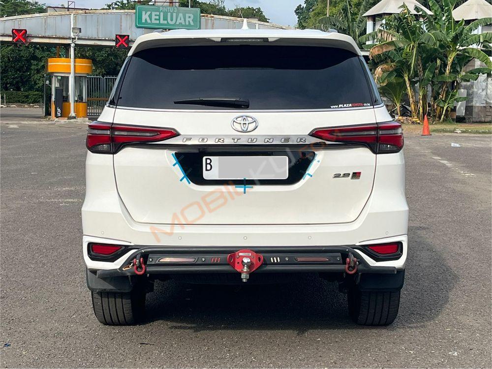 Mobil Toyota Fortuner 2022