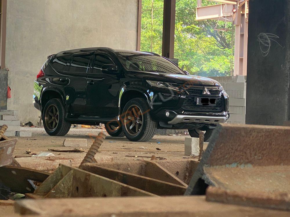 Mobil Mitsubishi Pajero Sport 2018