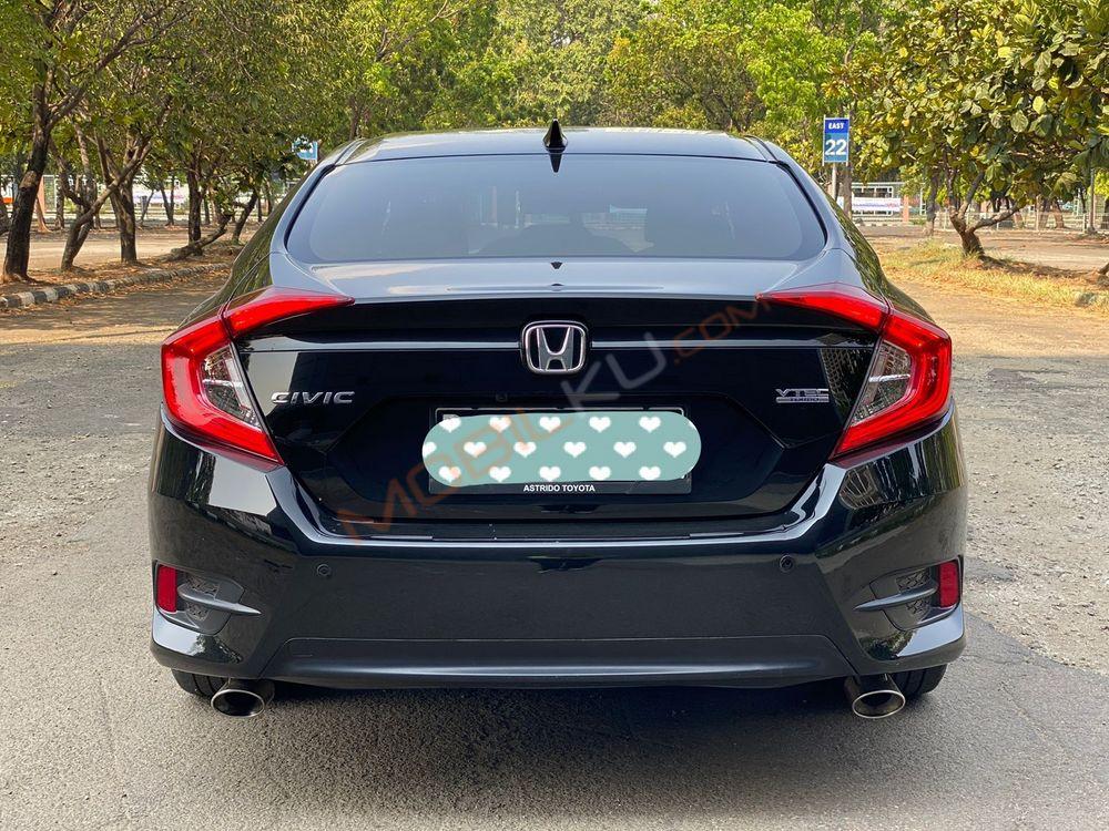 Mobil Honda Civic Sedan 2017