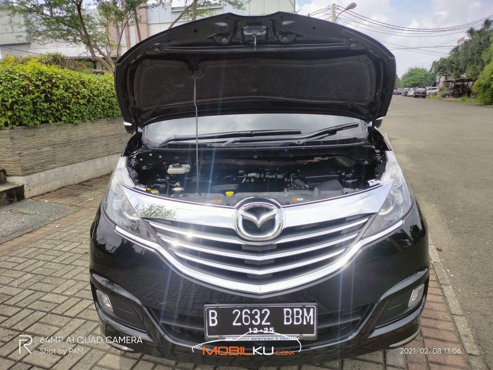 Mobil Mazda Biante 2015