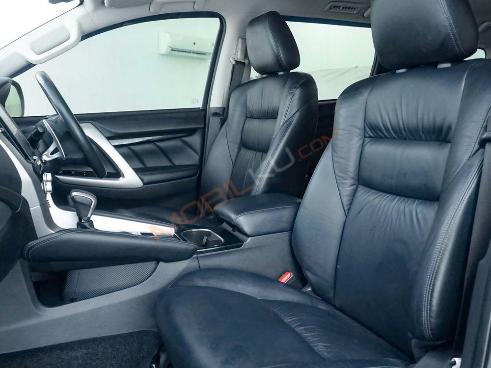 Mobil Mitsubishi Pajero Sport 2021