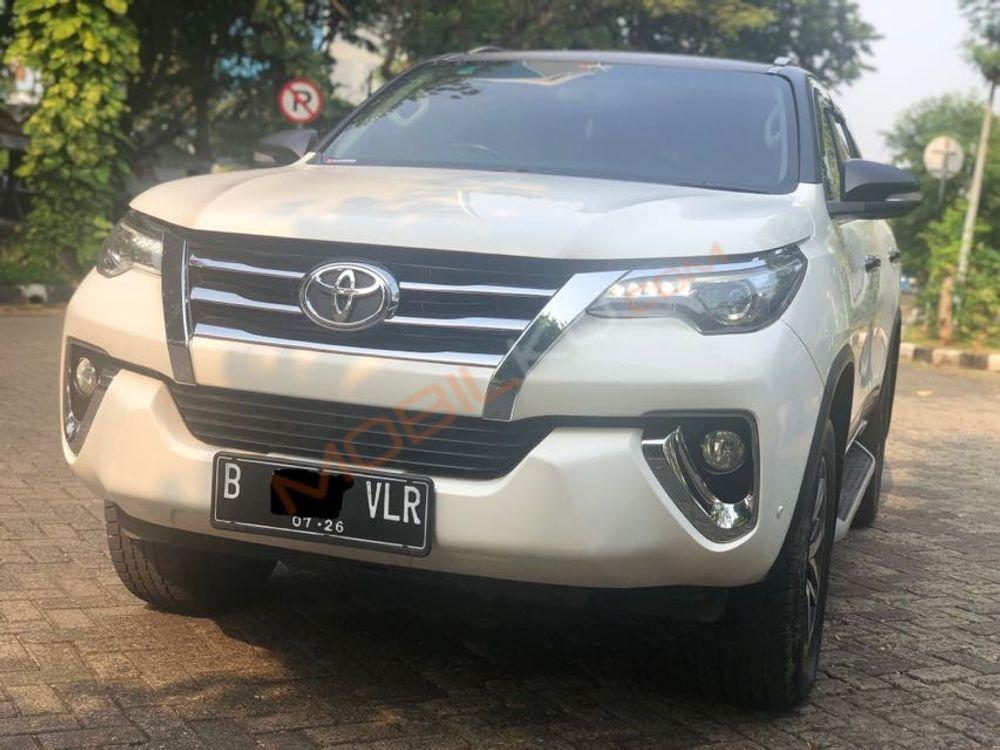 Mobil Toyota Fortuner 2016
