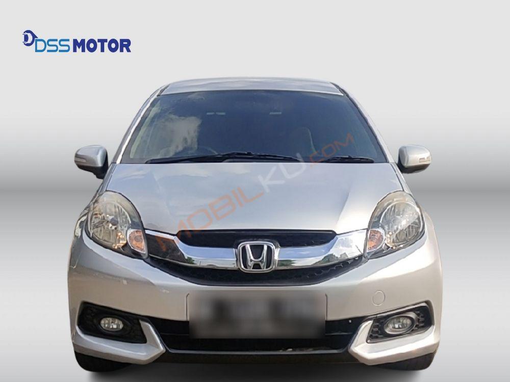 Mobil Honda Mobilio 2015