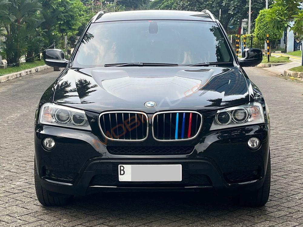 Mobil BMW X3 2012