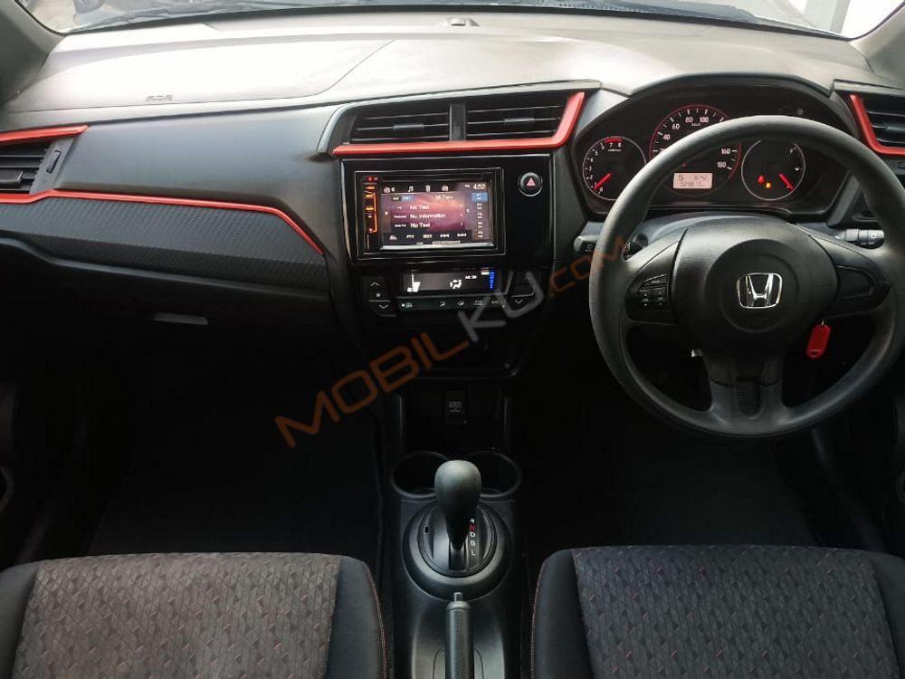Mobil Honda Brio 2022