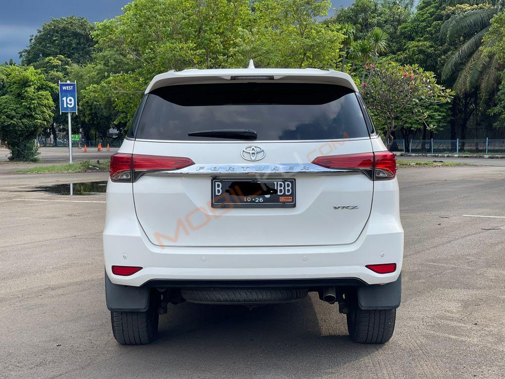 Mobil Toyota Fortuner 2016