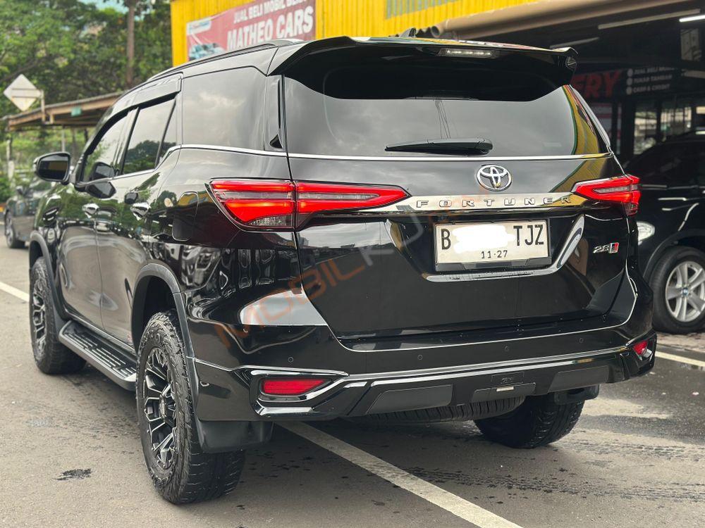 Mobil Toyota Fortuner 2022