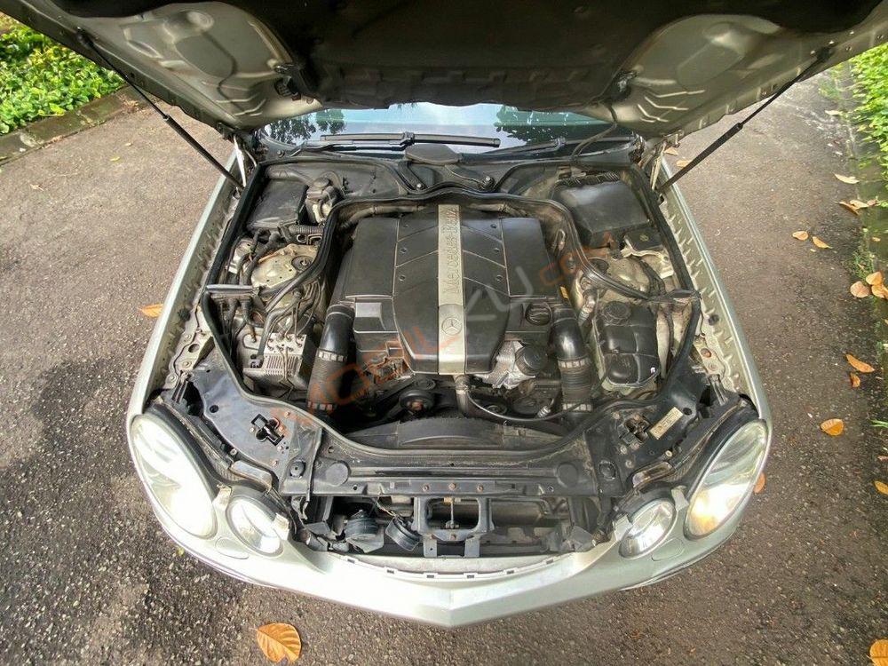 Mobil Mercedes-Benz E-Class 2002