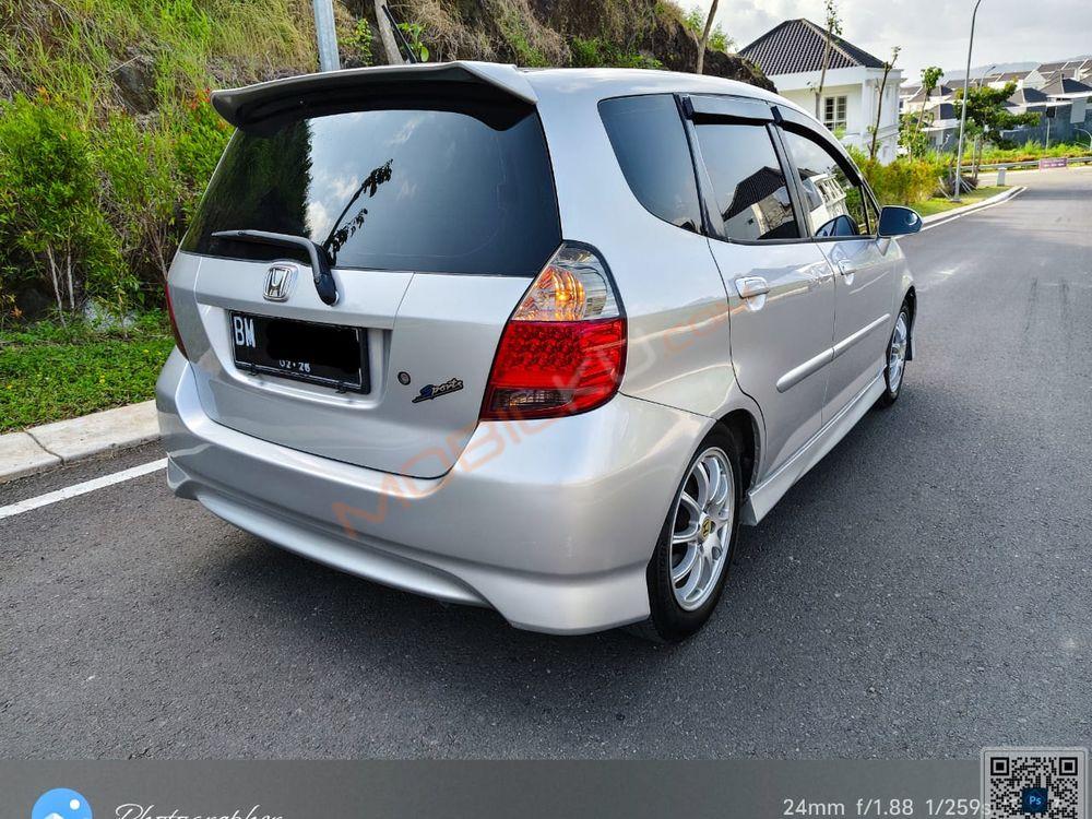 Mobil Honda Jazz 2007