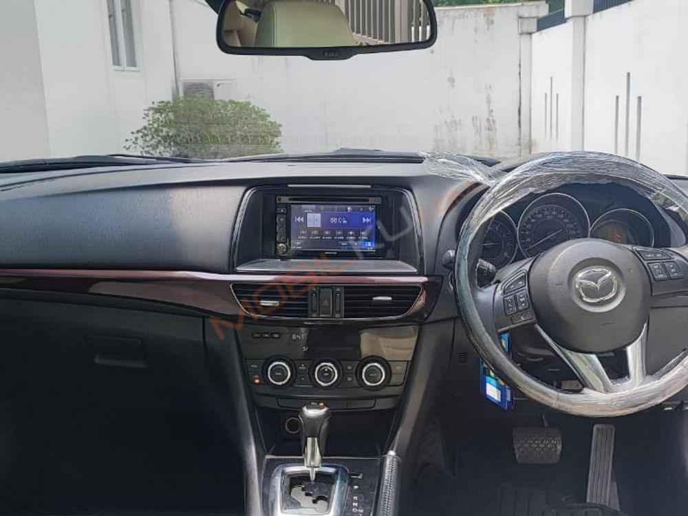 Mobil Mazda 6 2014