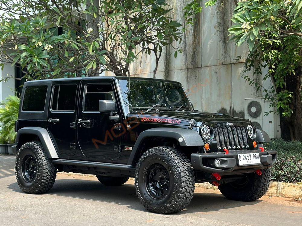 Mobil Jeep Wrangler 2013