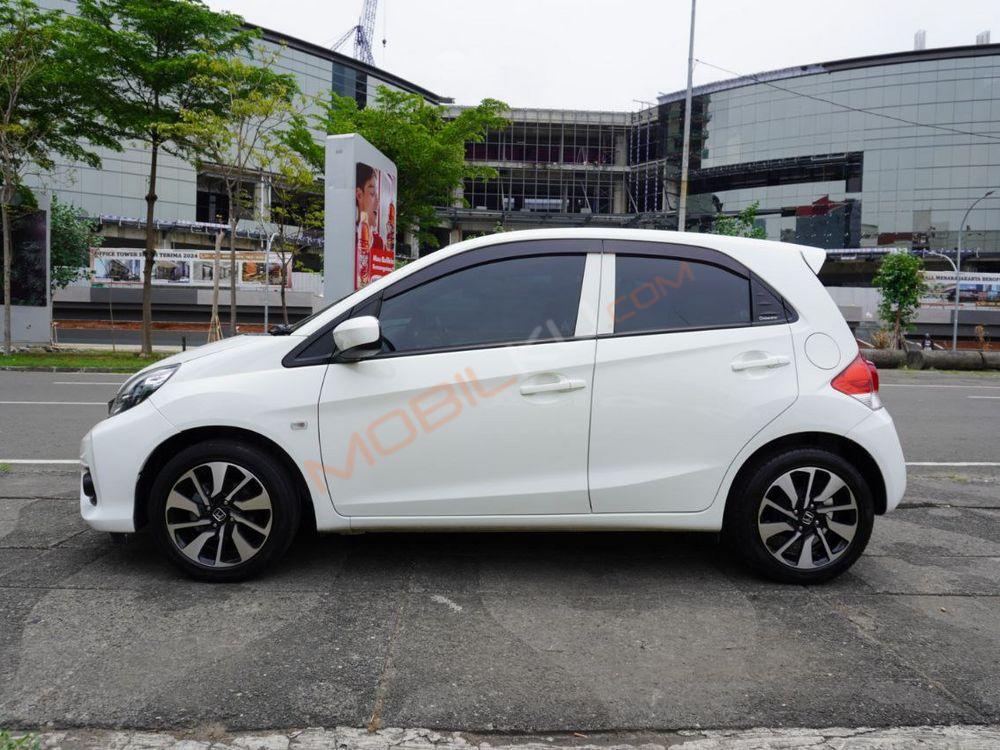 Mobil Honda Brio 2018