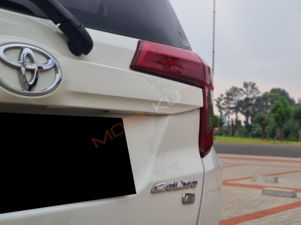 Mobil Toyota Calya 2022