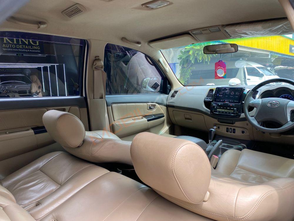 Mobil Toyota Fortuner 2012