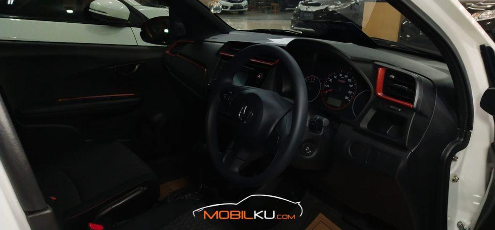Mobil Honda Brio 2021