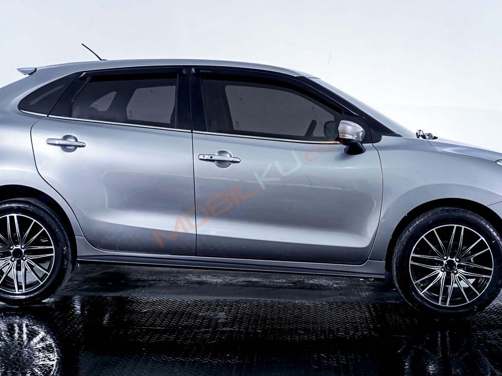 Mobil Suzuki Baleno 2019