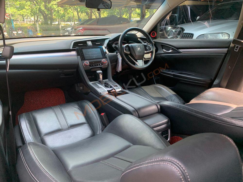 Mobil Honda Civic Sedan 2017