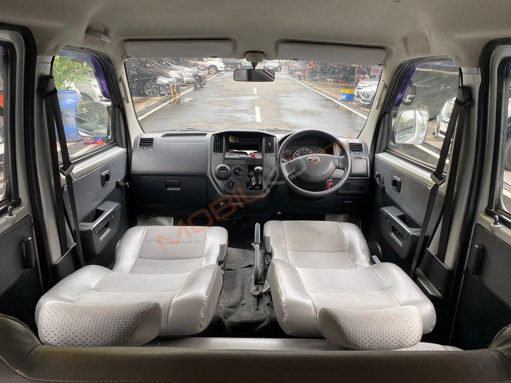 Mobil Daihatsu Gran Max 2015
