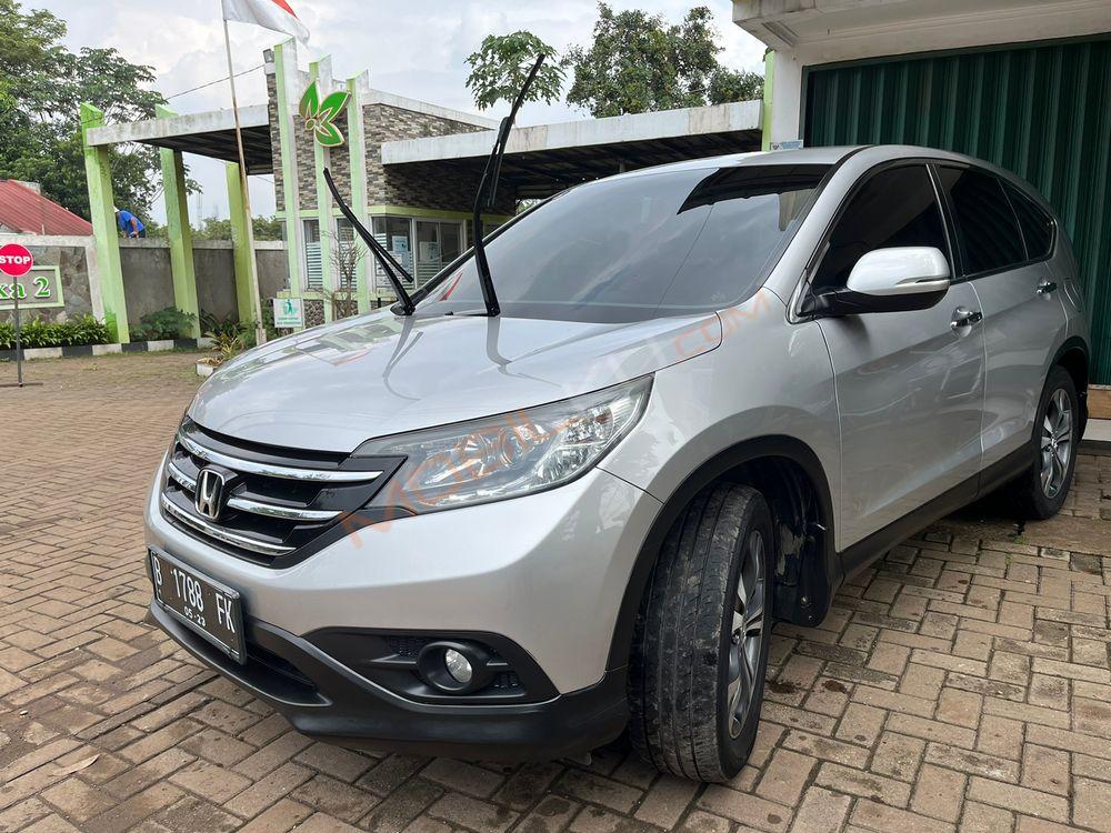 Mobil Honda CR-V 2013