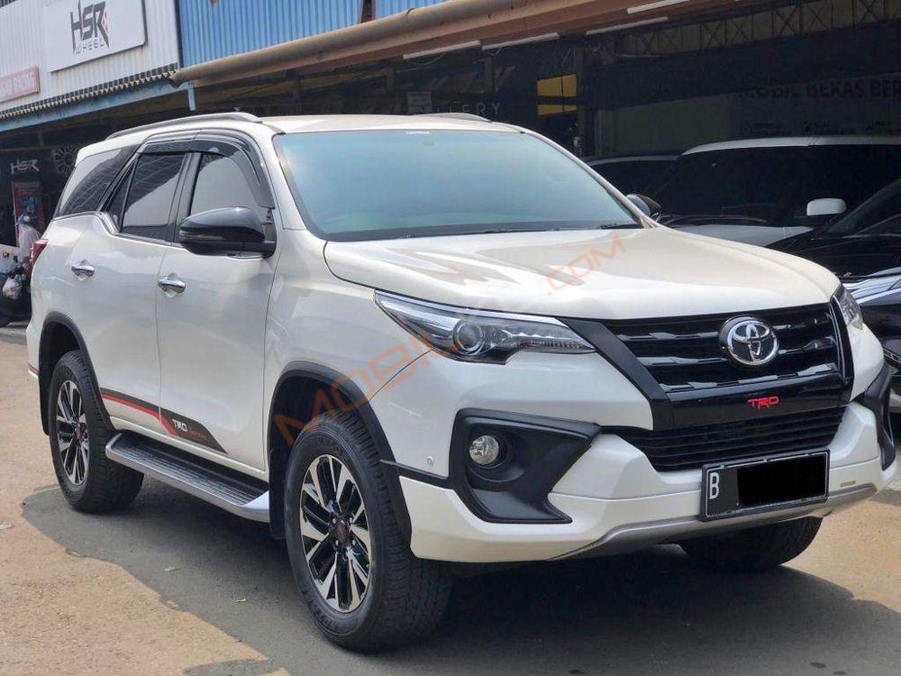 Mobil Toyota Fortuner 2019
