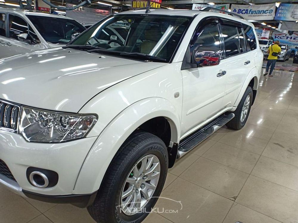 Mobil Mitsubishi Pajero Sport 2011