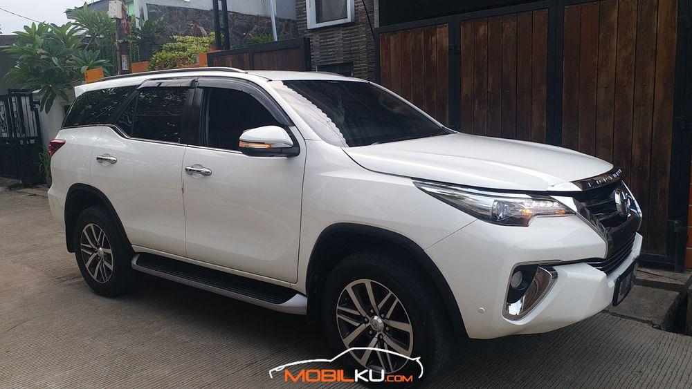Mobil Toyota Fortuner 2016
