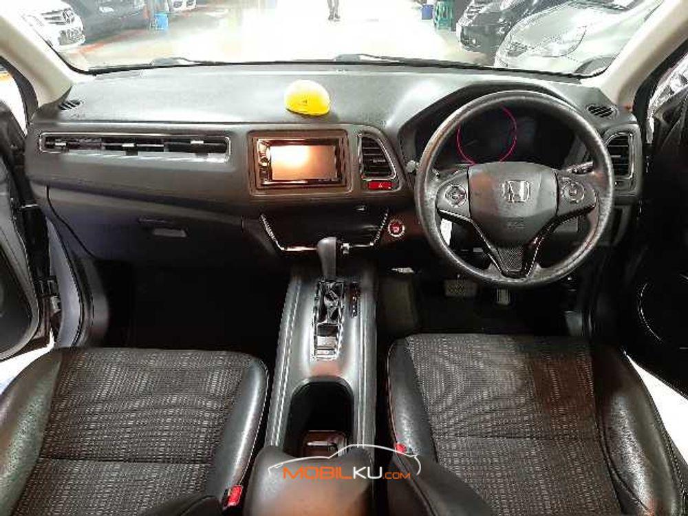 Mobil Honda HR-V 2016