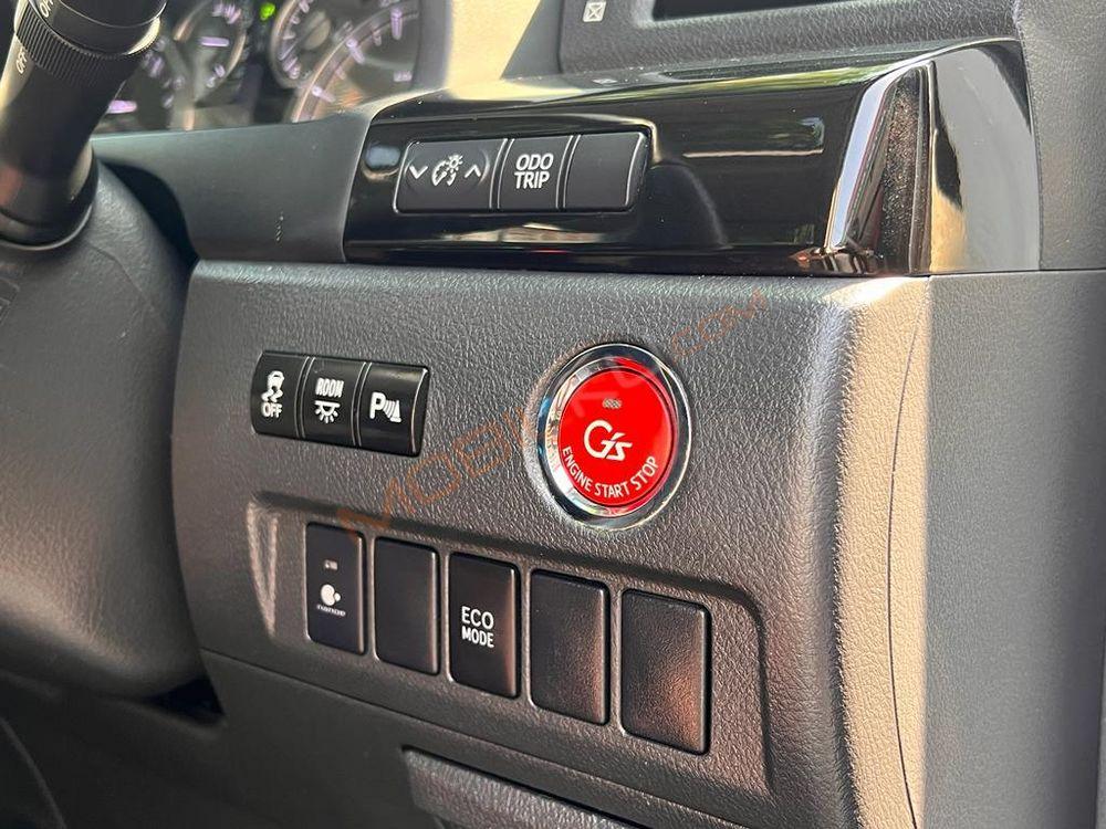 Mobil Toyota Alphard 2013