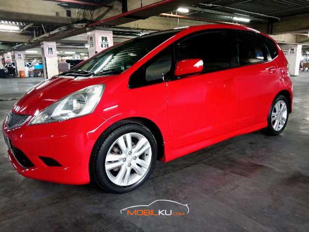 Mobil Honda Jazz 2008