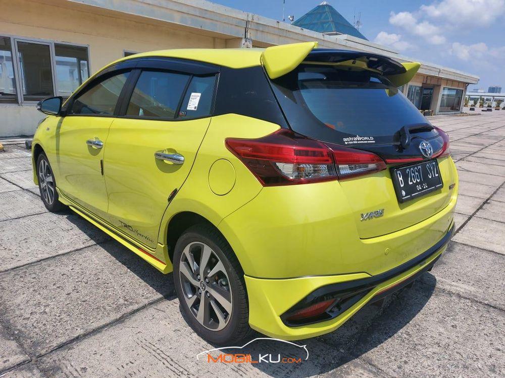 Mobil Toyota Yaris 2019