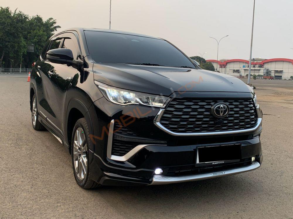 Mobil Toyota Kijang Innova Zenix 2024