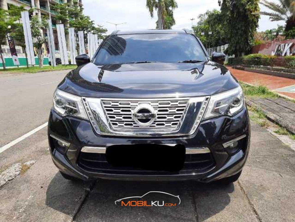 Mobil Nissan Terra 2018