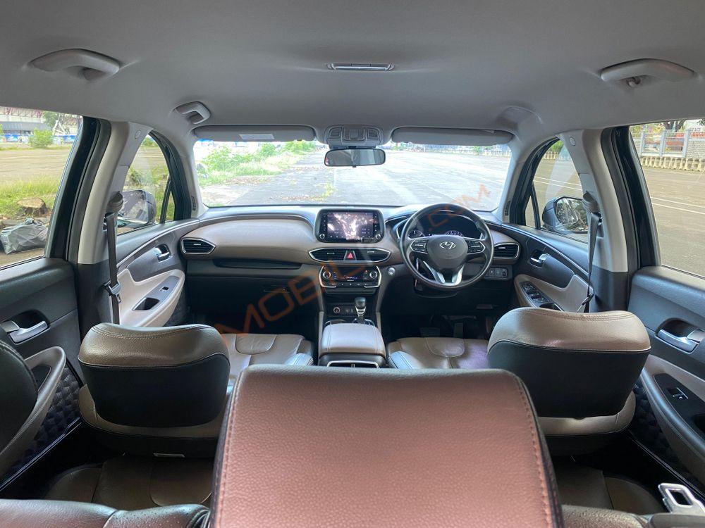 Mobil Hyundai Santa Fe 2018