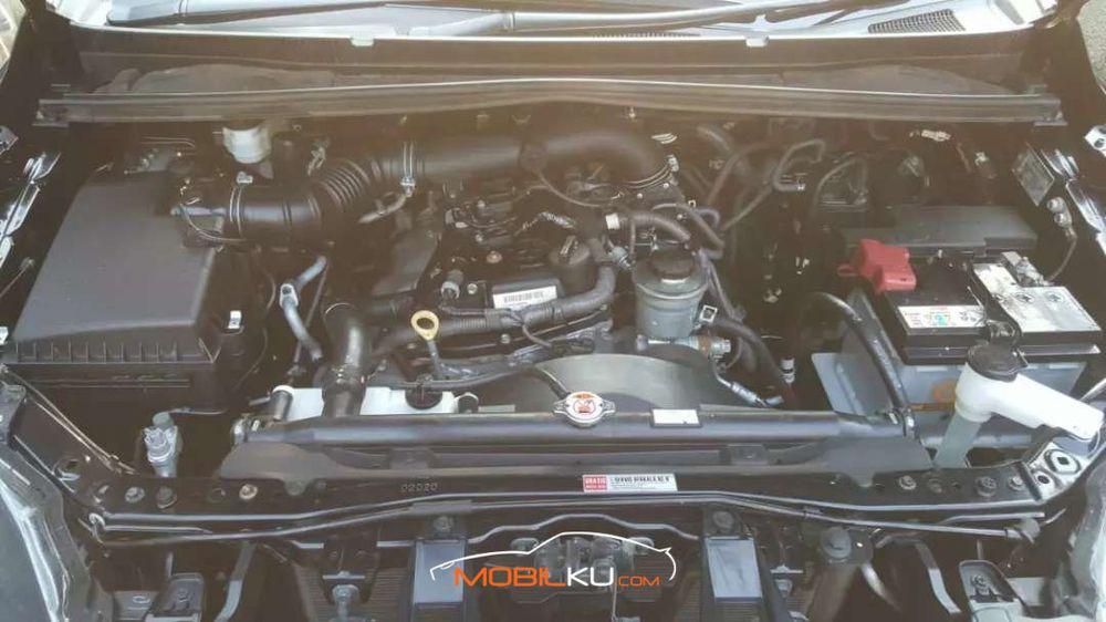 Mobil Toyota Kijang Innova 2017