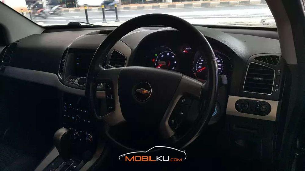 Mobil Chevrolet Captiva 2015