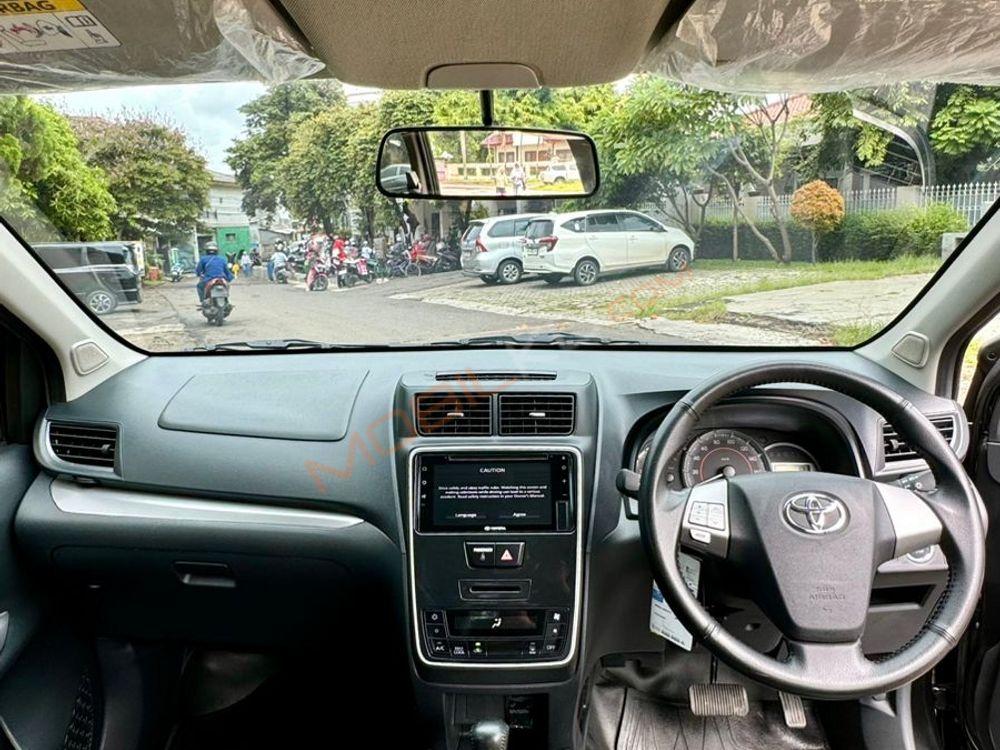 Mobil Toyota Avanza 2021