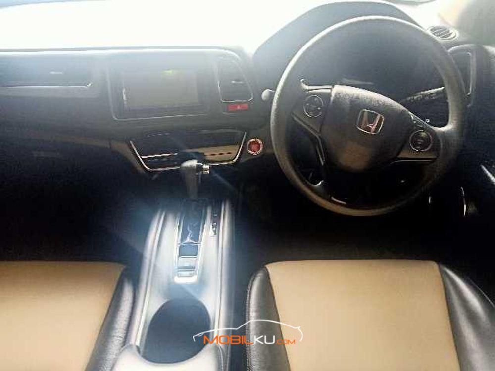 Mobil Honda HR-V 2017