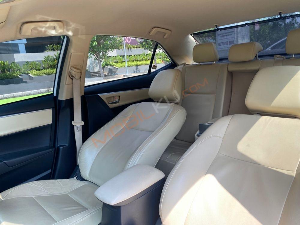 Mobil Toyota Corolla 2017