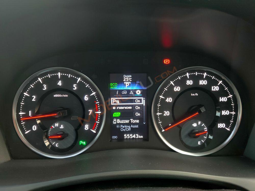 Mobil Toyota Alphard 2015