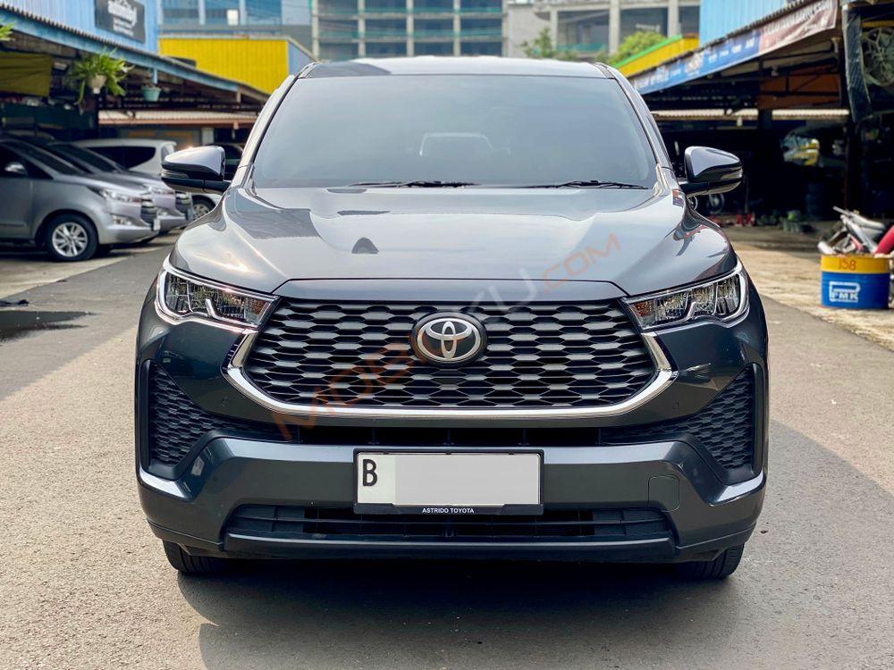 Mobil Toyota Kijang Innova Zenix 2023