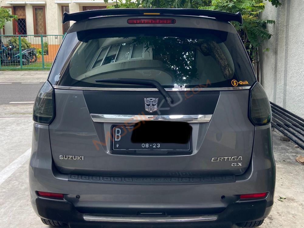 Mobil Suzuki Ertiga 2013