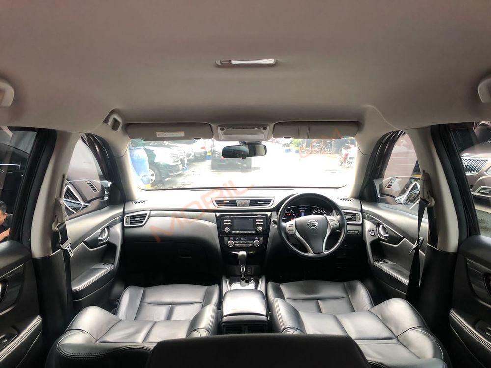 Mobil Nissan X-Trail 2015
