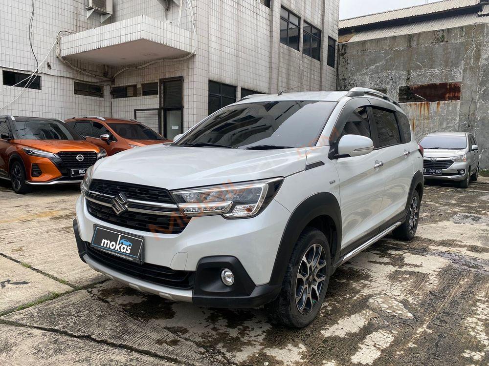 Mobil Suzuki XL7 2020