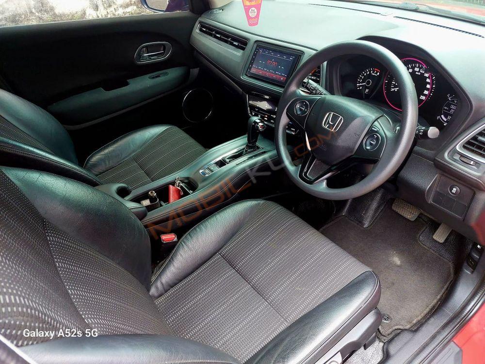 Mobil Honda HR-V 2015