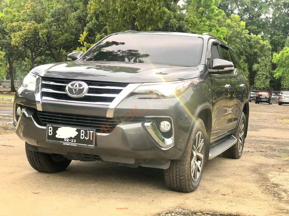 Mobil Toyota Fortuner 2017