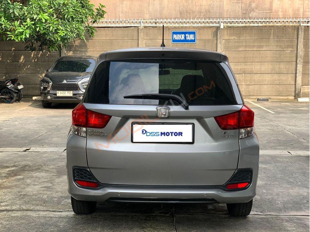 Mobil Honda Mobilio 2016